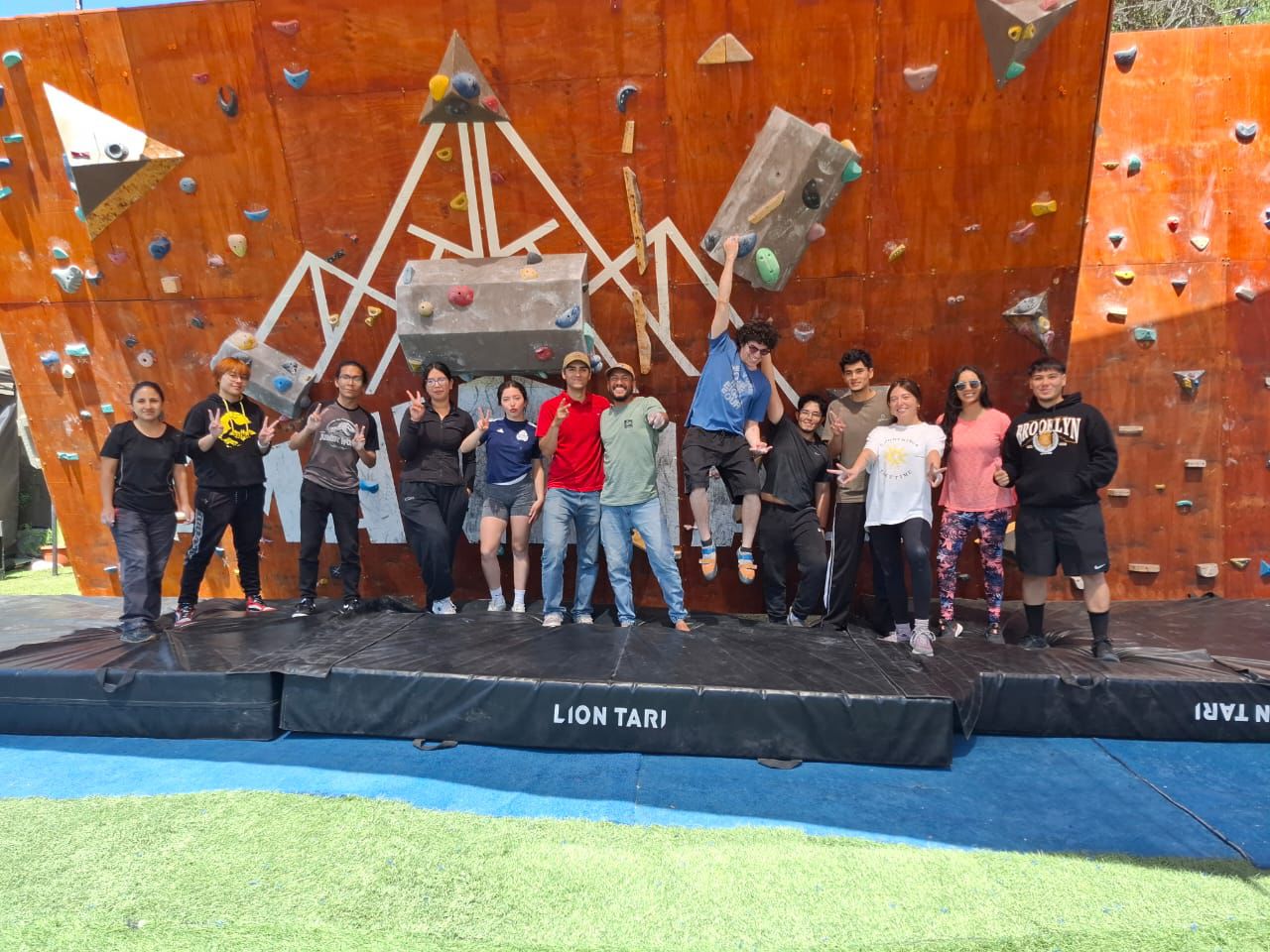 services-01 whatsapp-image-2025-11-26-at-022556